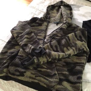 oversized camo fuzzy sweatshirt